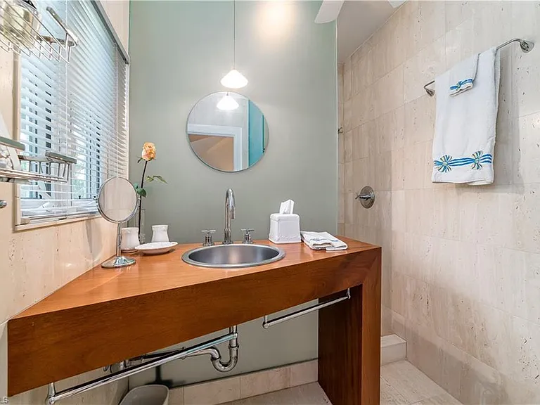883 Galleon Dr — Photo 28