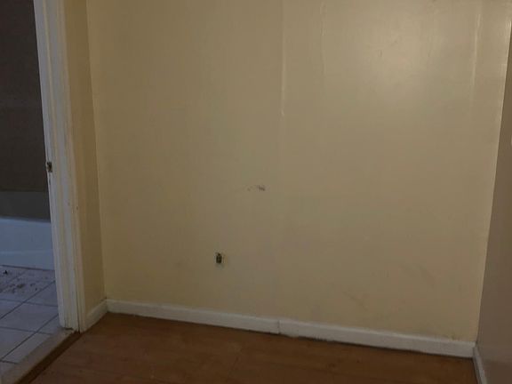 4th image of 213 S Harrison St