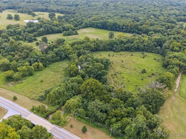 16370 E 450th Rd, Claremore, OK 74017