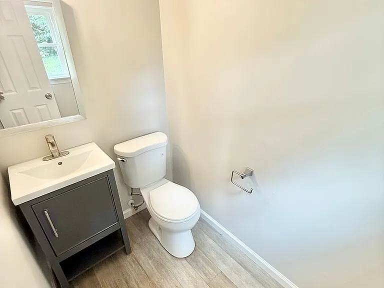 1820 Parkview Ave — Photo 14