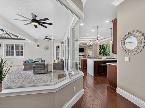 5th image of 16 MONTILLA PLACE