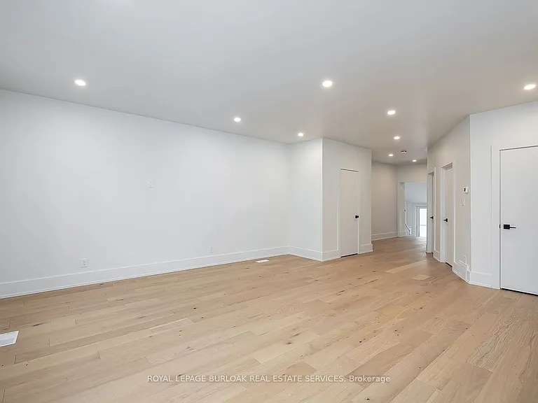 284 Wilson St E #201 — Photo 7