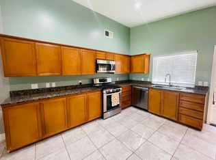 51725 Eisenhower Dr, La Quinta, CA 92253