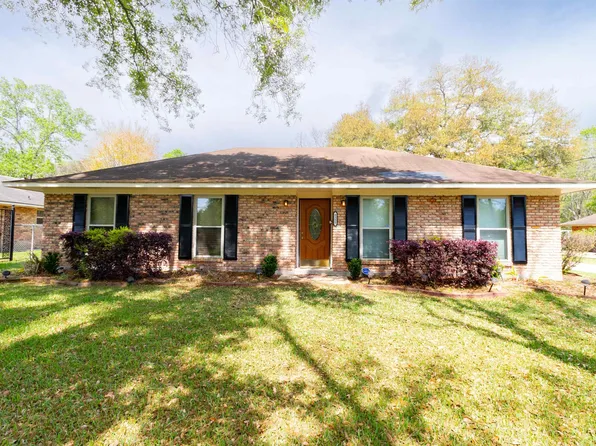 8355 Gay Dr, Baton Rouge, LA 70814