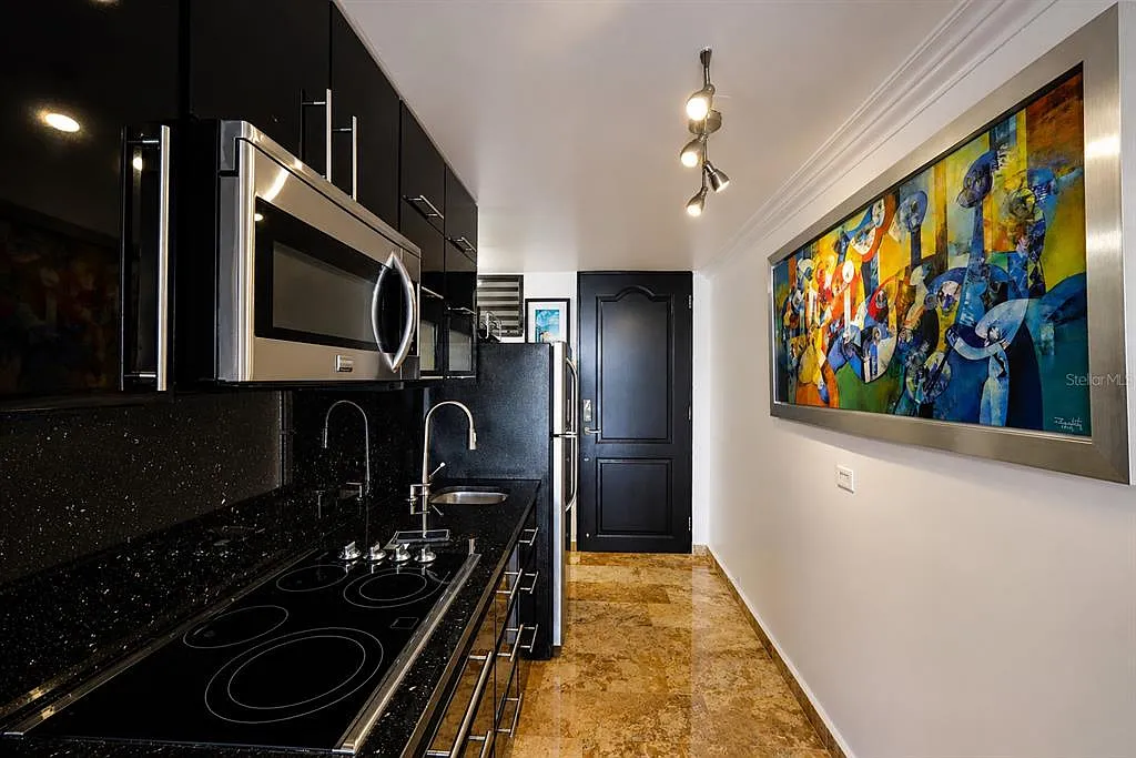 Studio, 1.0 bath, 403 sqft, $3,000 — Photo 4