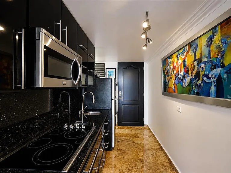 864 Ashford #712 — Photo 4