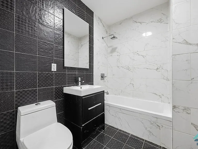 55 Stanhope St #2A — Photo 6