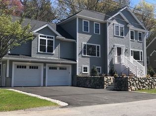 15 Dolores Dr, Burlington, MA 01803