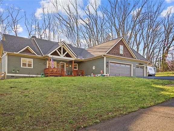 2nd image of 2406 Winterview Rdg