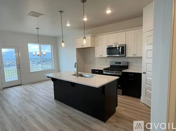 2676 N Blue Dawn Ln, Saratoga Springs, UT 84045