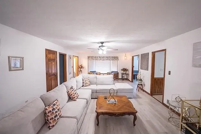 200 Mary Lynn Ln — Photo 22
