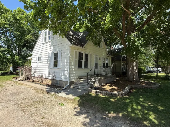 3194 Eastwood Dr, Rochester Hills, MI 48309