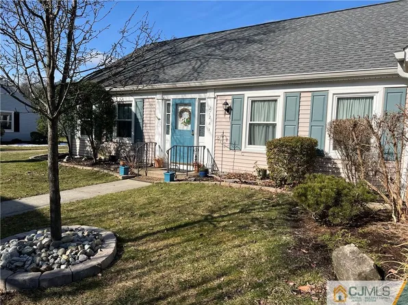 0-272A Middlebury Ln, Monroe Township, NJ 08831
