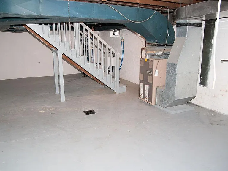 1223 Greenbrier Rd #1/2 — Photo 57