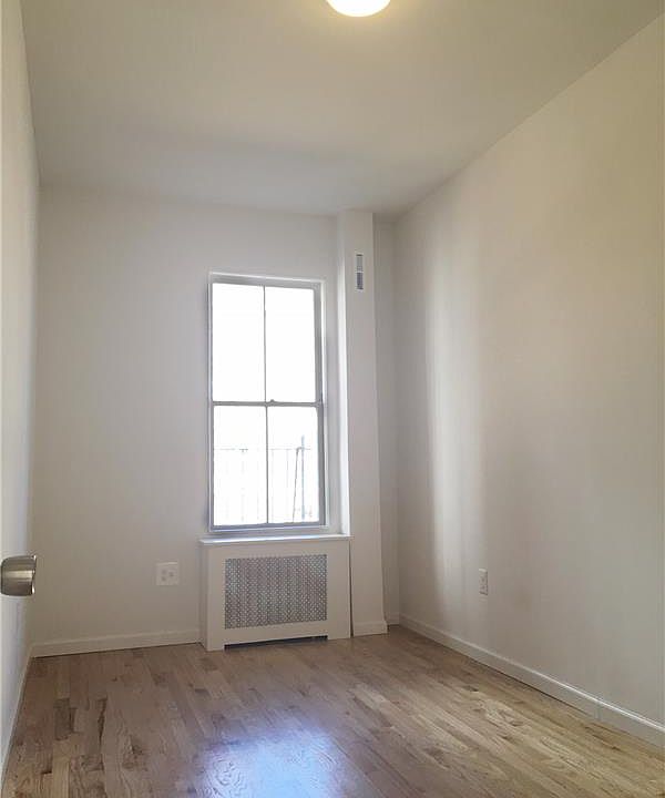 2nd image of 404 E 65th St APT 6A