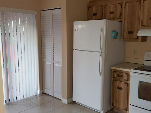 4th image of 5526 Biscayne Dr