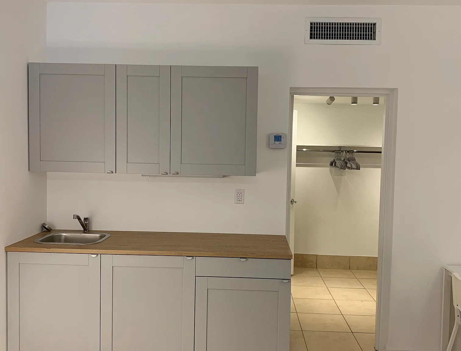 1 bed, 320 sqft, $1,450 — Photo 1