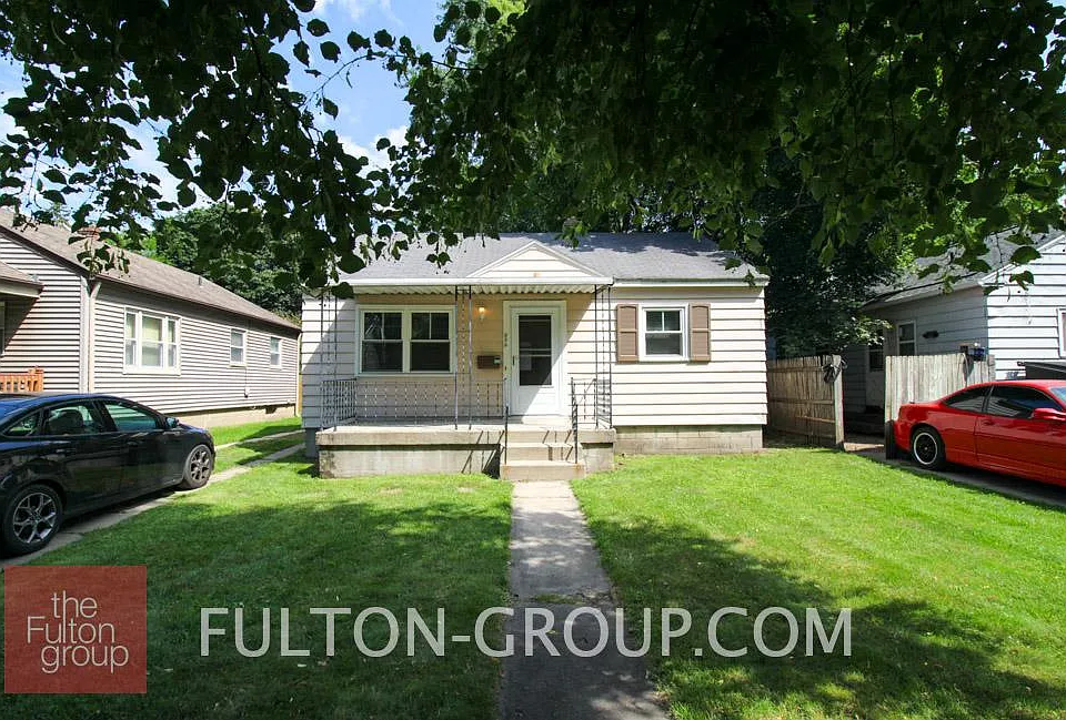 905 Veto St NW