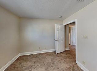 109 Redstone St, Las Vegas, NV 89145