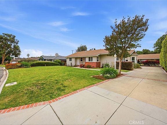 4th image of 543 Ranch Ln