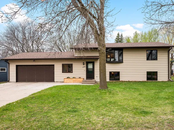109 Summit Dr NE, Saint Michael, MN 55376