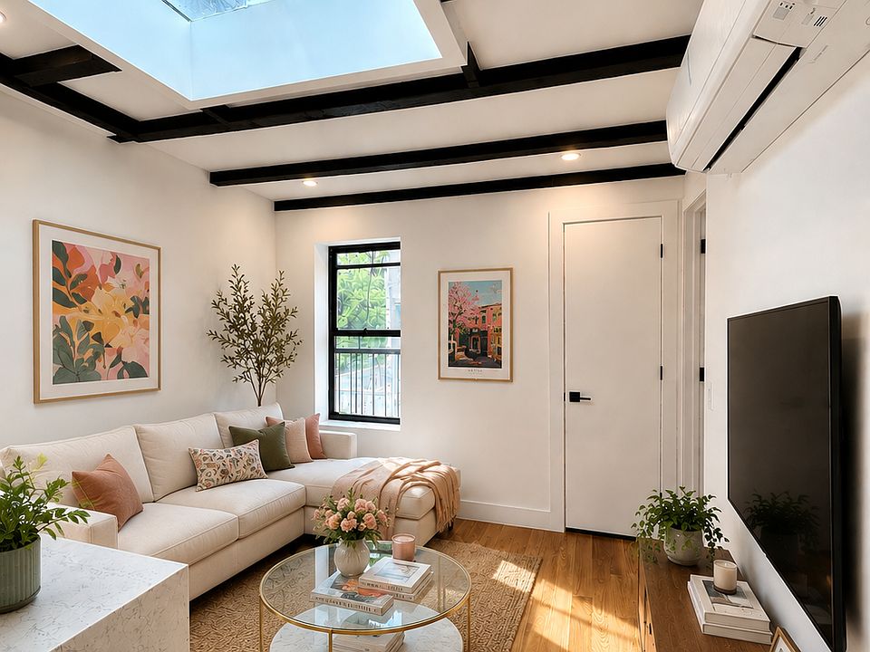 1st image of 442 E 9th St APT 7