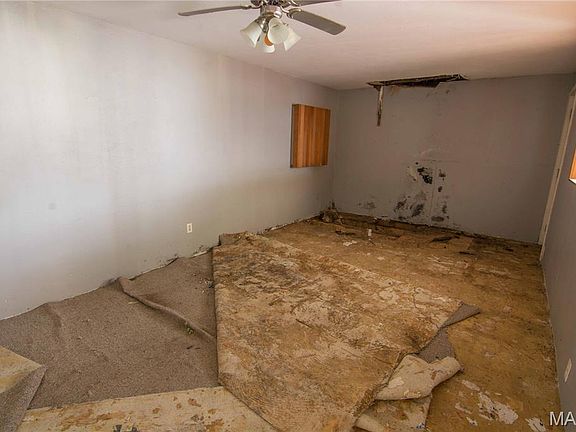 4th image of 1417 W Main St