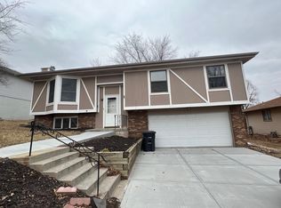 12562 Yates St, Omaha, NE 68164