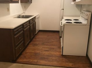 104 Cool Springs Rd, White oak, PA 15131