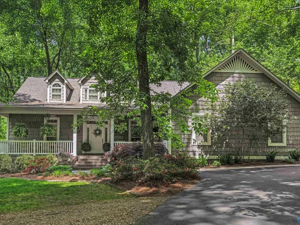 213 Inez St, Boaz, AL 35957