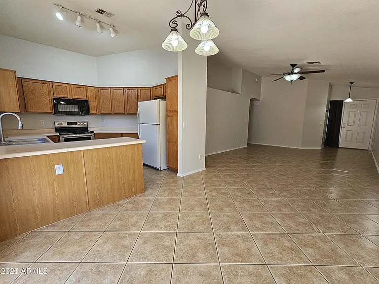 4943 W Tonto Rd — Photo 3