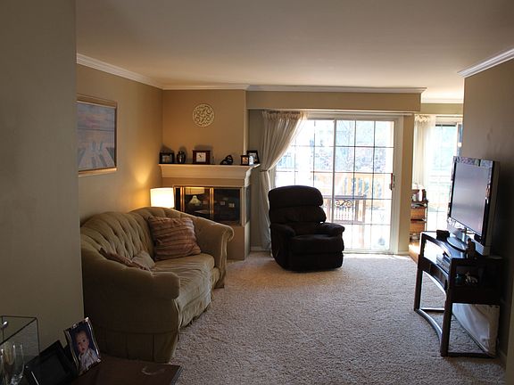 2nd image of 3867 Waythorn Pl