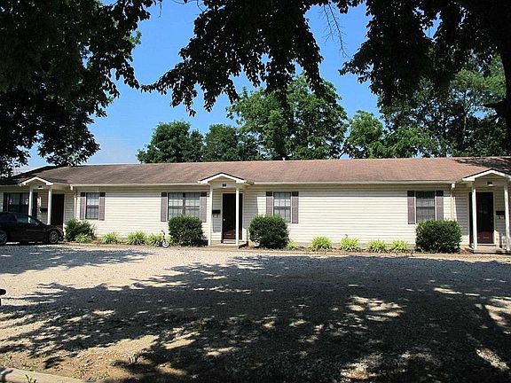 wqalking distance to UTM