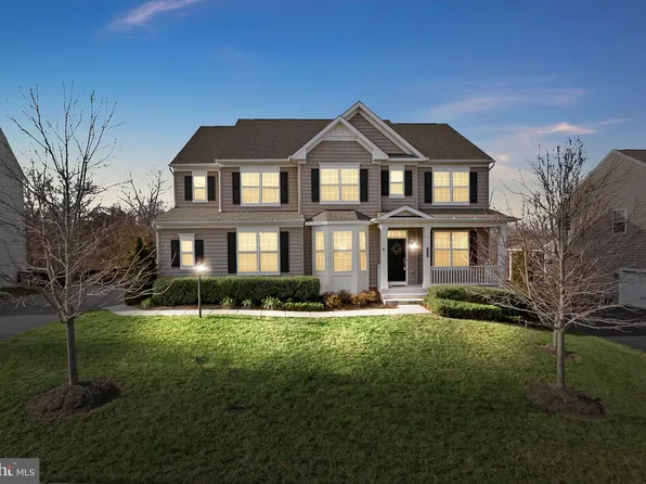 13526 Eagles Rest Dr, Leesburg, VA 20176