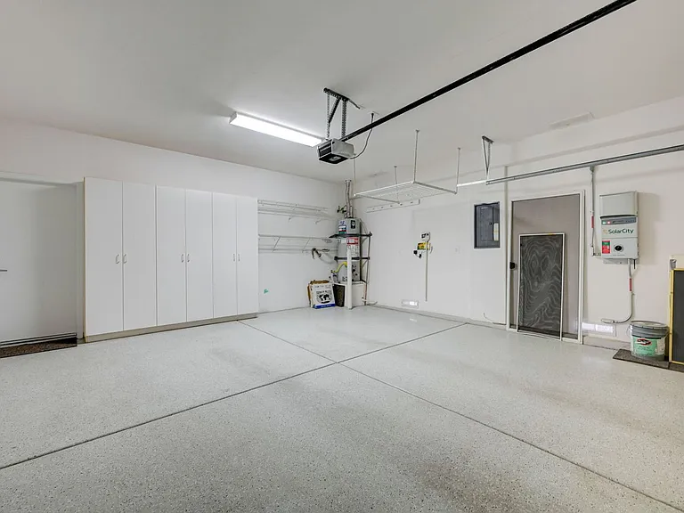 7925 Fantail Dr — Photo 38
