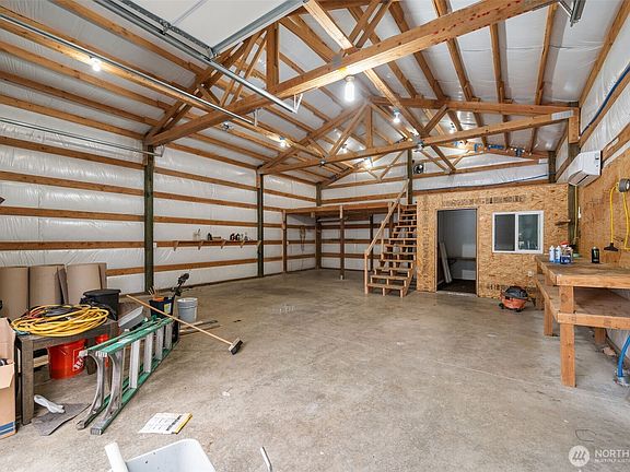 4th image of 7227 191st Avenue E