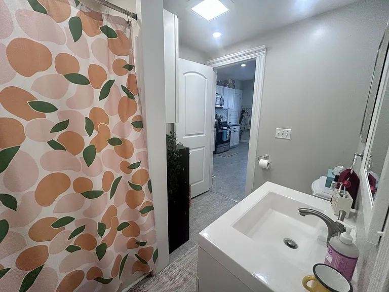 260 Eastern Ave SE #1 — Photo 17