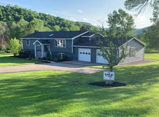 2 Creekside Dr, Bradford, PA 16701