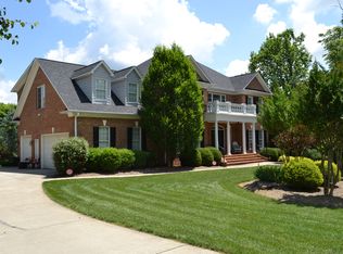 5906 Autumn Gate Dr, Oak Ridge, NC 27310