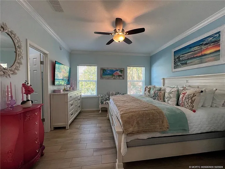 102 Shoal Dr — Photo 3