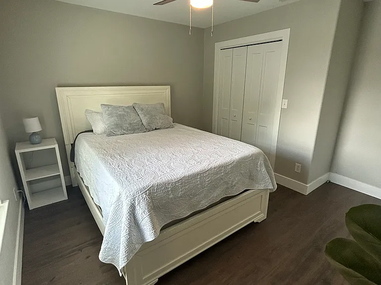 1008 N Bishop St — Photo 18