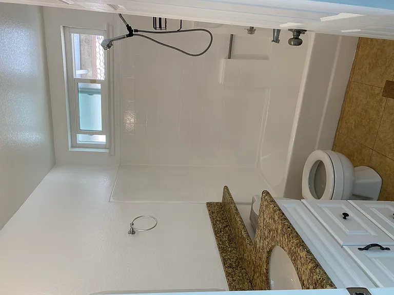 Electra Ct — Photo 8