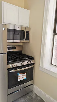 Rented by Sterling Holdings | media 37