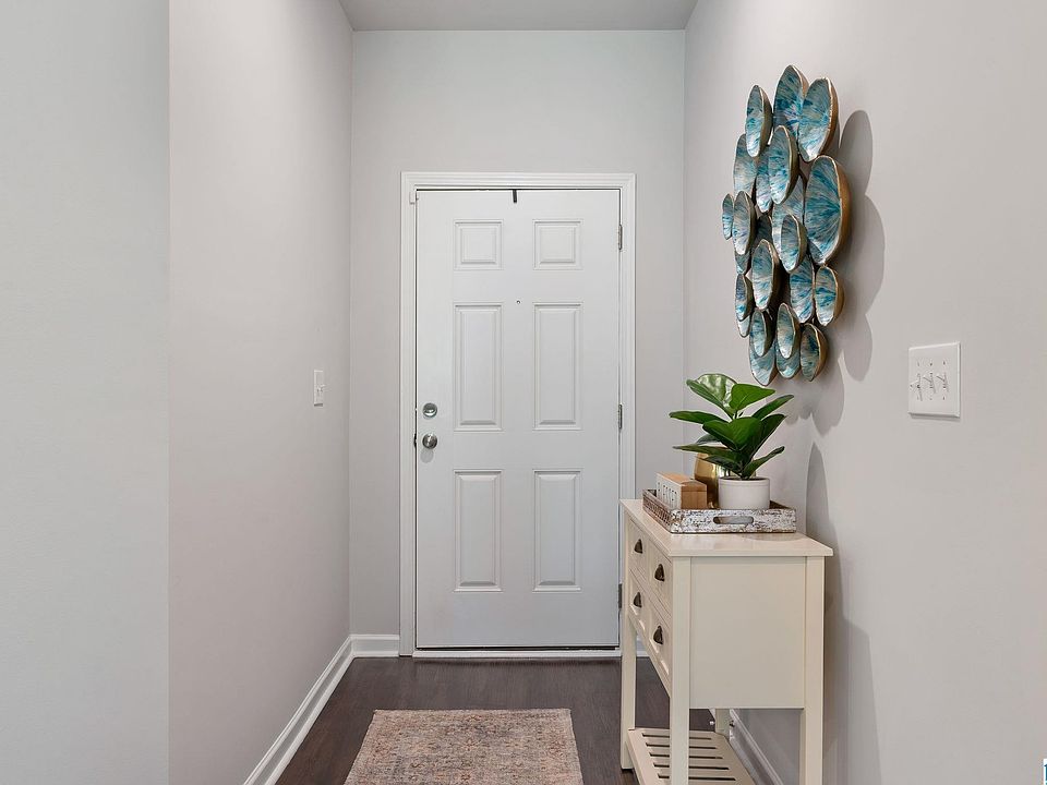 1st image of 424 Copal Dr