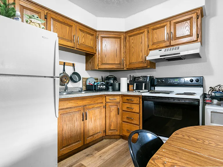 442 N 500 E #9 — Photo 7