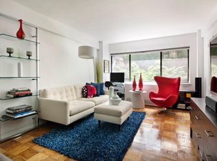 310 W 56th St APT 2J, New York, NY