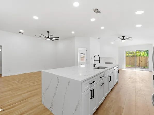 2498 BENTWATER Drive W, Jacksonville, FL 32246