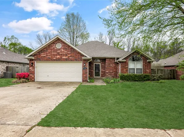 3529 W Marsh St, Fayetteville, AR 72704