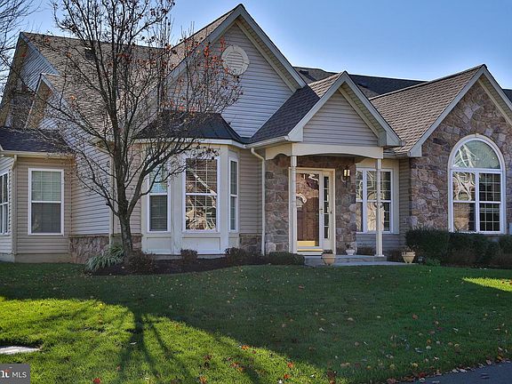 2nd image of 182 Shady Brook Dr #289