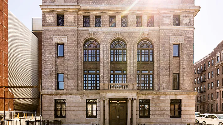 Rented by Nooklyn NYC LLC | media 26